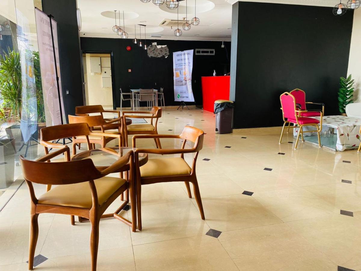 Surya Boutique Hotel Klang Kültér fotó