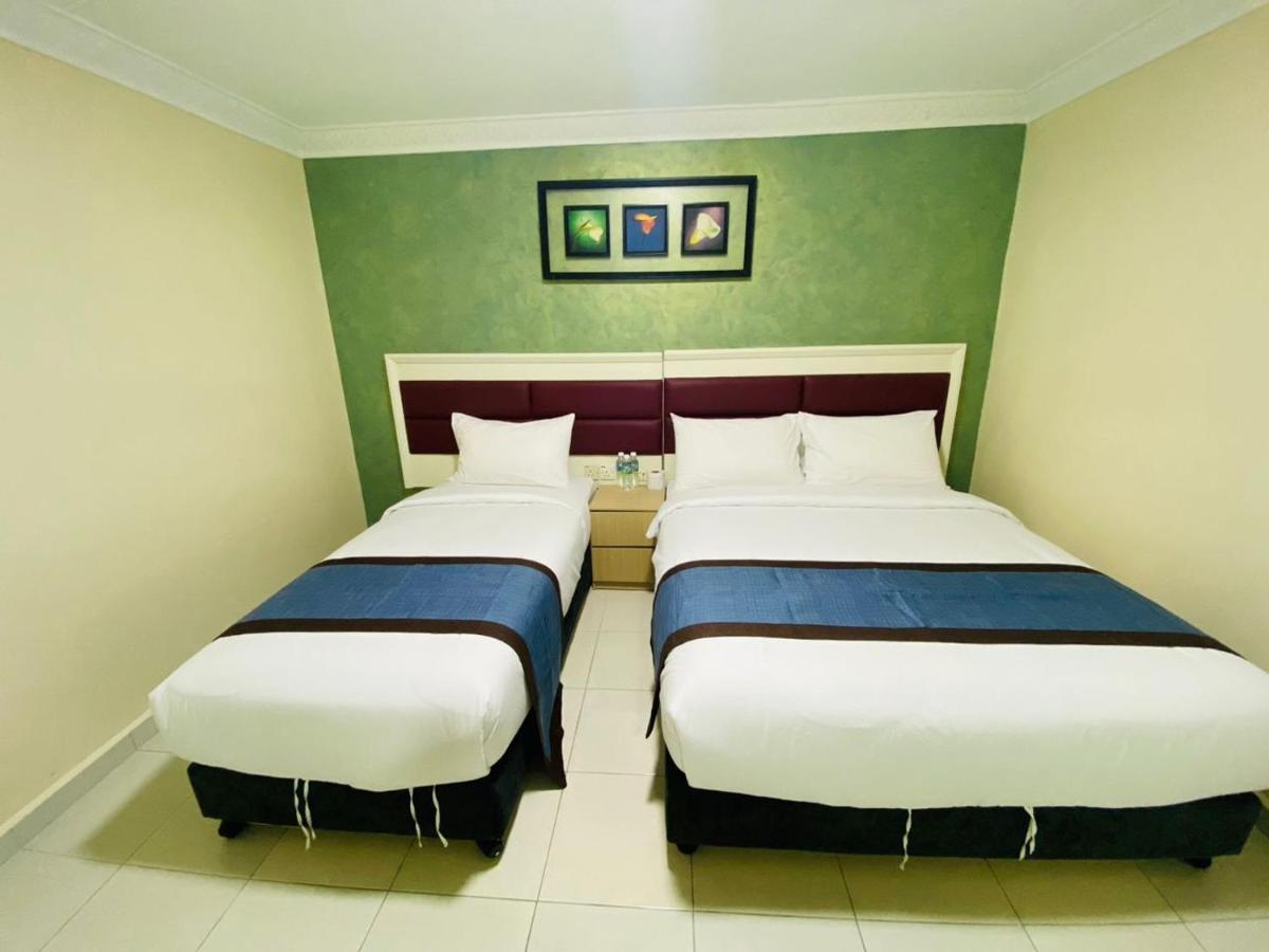 Surya Boutique Hotel Klang Kültér fotó
