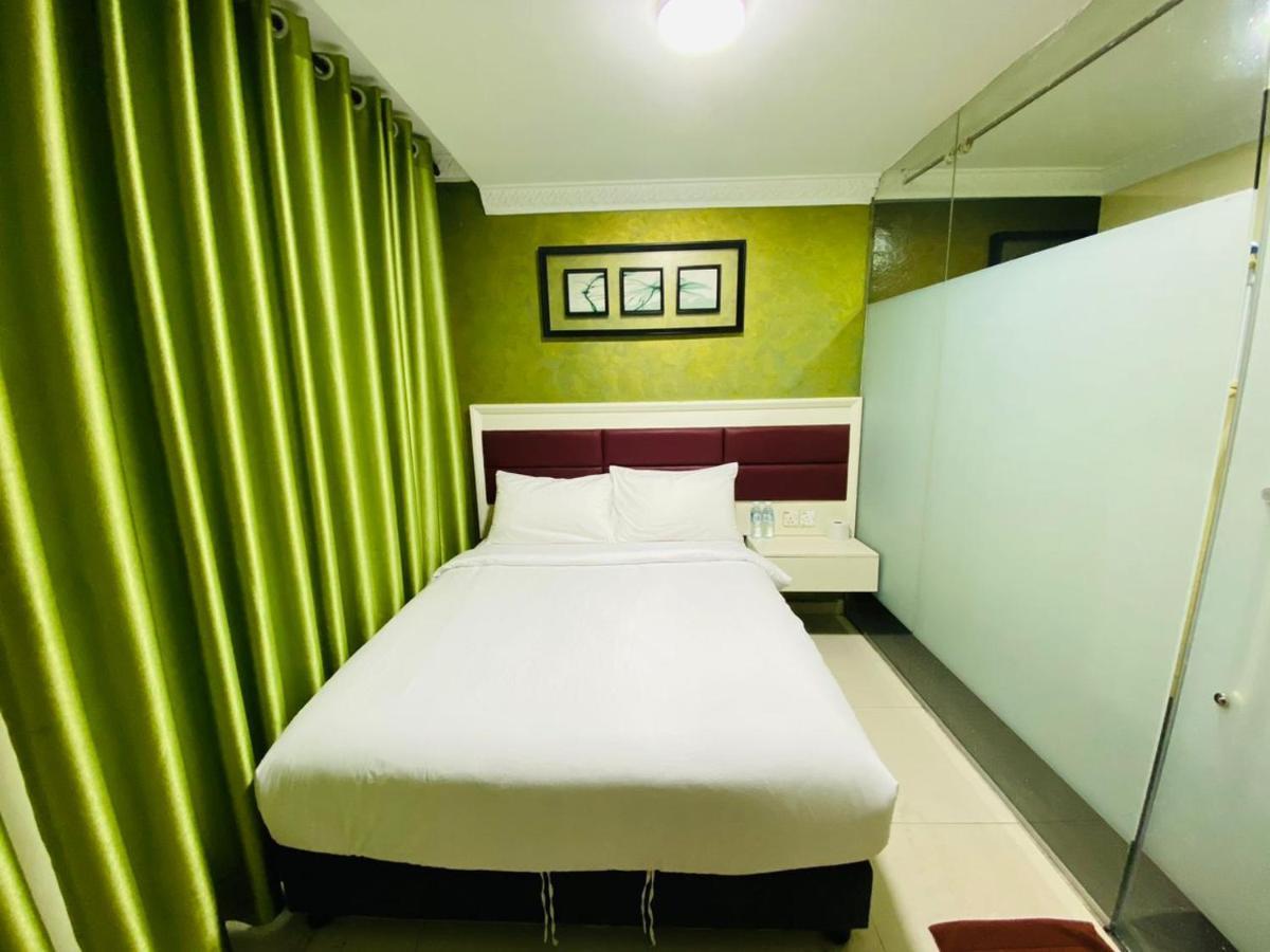 Surya Boutique Hotel Klang Kültér fotó