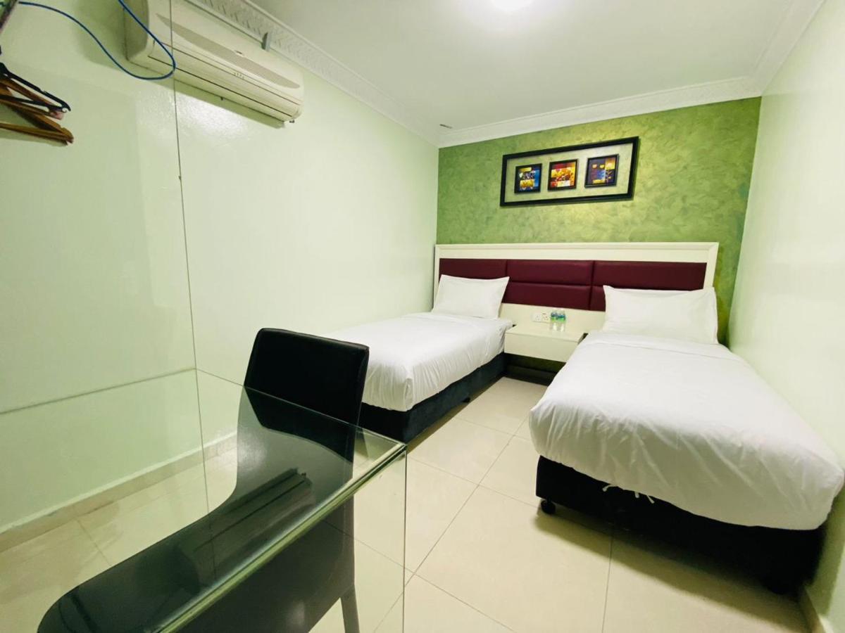 Surya Boutique Hotel Klang Kültér fotó