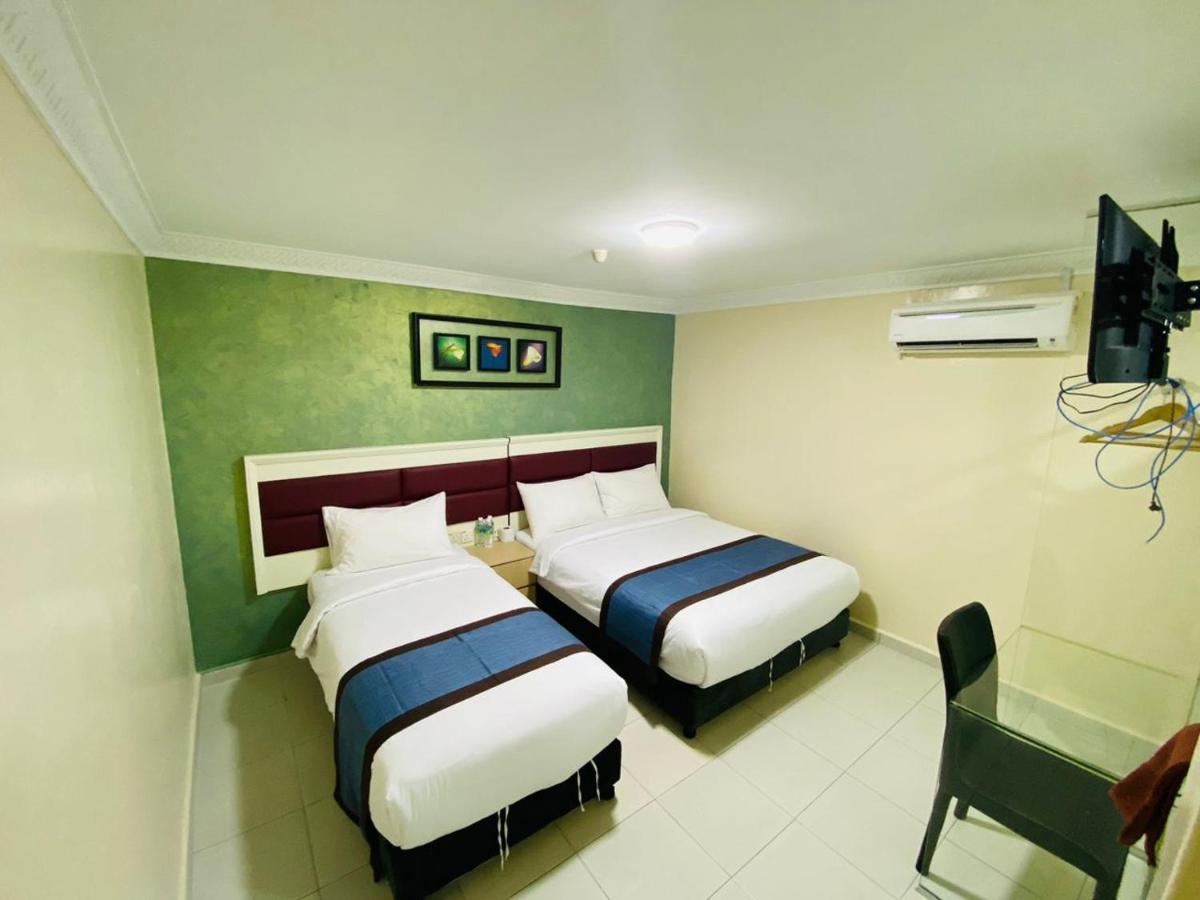 Surya Boutique Hotel Klang Kültér fotó