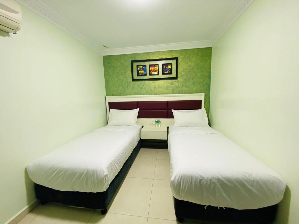 Surya Boutique Hotel Klang Kültér fotó