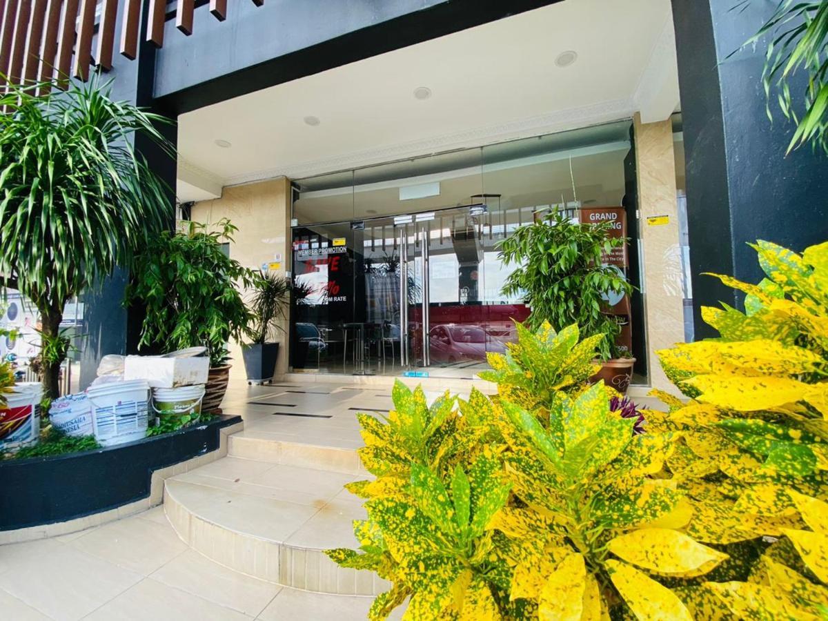 Surya Boutique Hotel Klang Kültér fotó